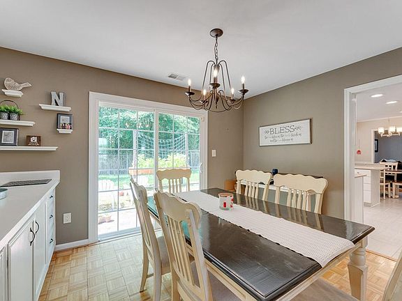 5th image of 7202 Gulf Hill Ct