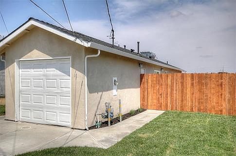 3rd image of 3838 S Odell Ave