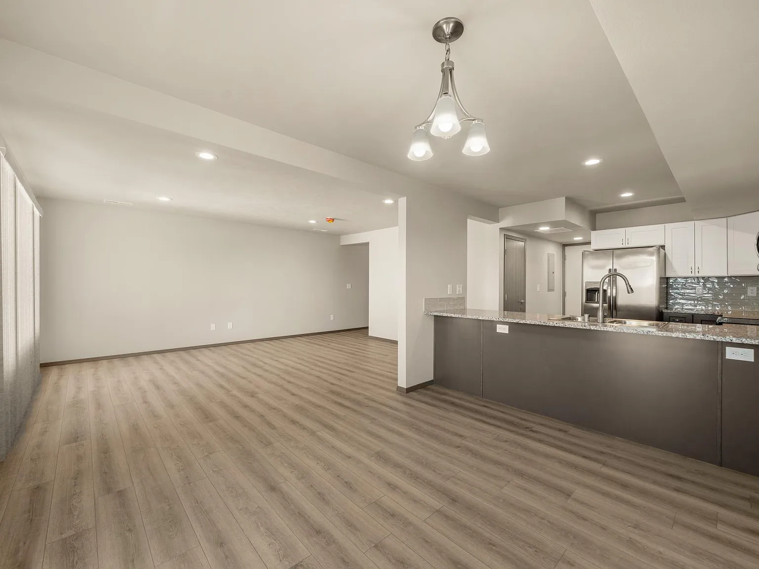 7229 E Pacific Way — Photo 3