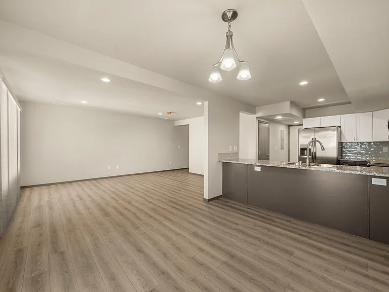 7229 E Pacific Way — Photo 3