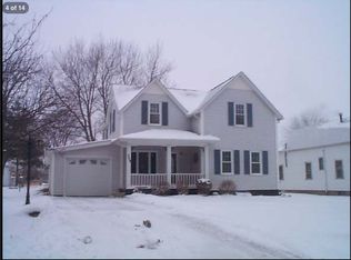 209 N 2nd Ave, New Windsor, IL 61465