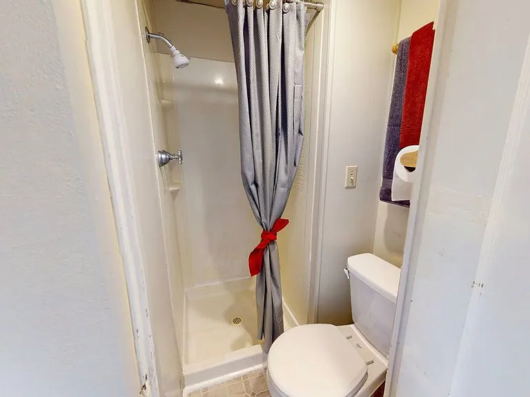935 NE Maple St — Photo 20
