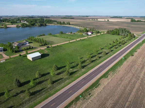 4 Summit Ln, Lake Wilson, MN 56151