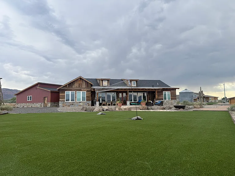 2089 Kedrowski Ct — Photo 9