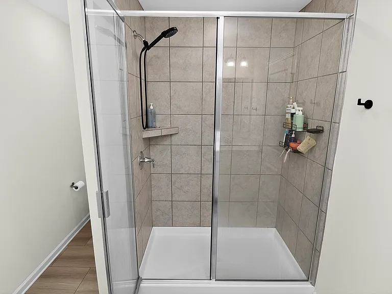 7132 Wheyfield Dr — Photo 32