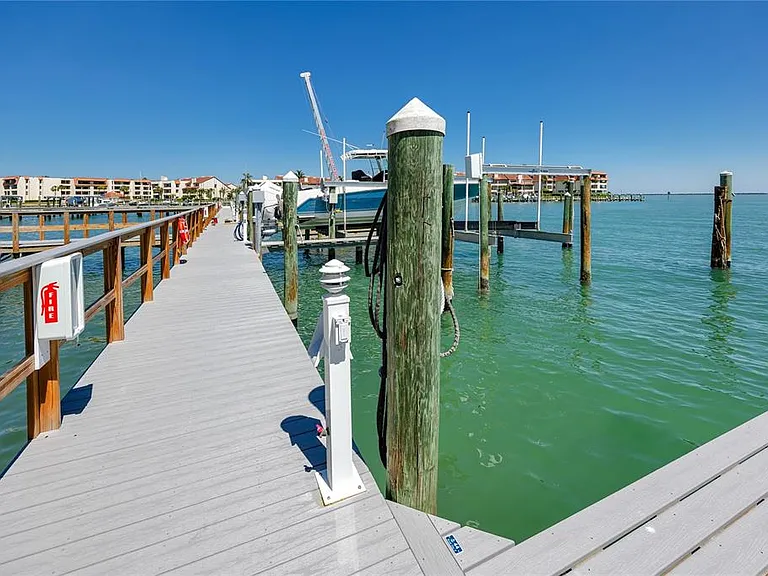 363 Pinellas Bayway S #48 — Photo 37