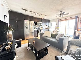 8 Harris St #8, Boston, MA 02109