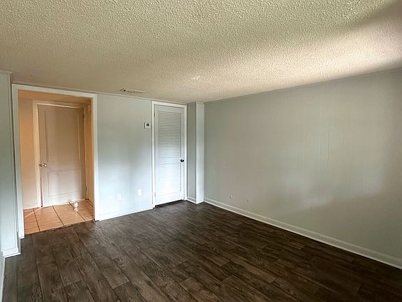 3rd image of 501 W Gordon St APT 8
