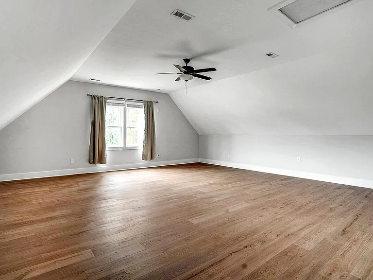 520 Ruth Cir — Photo 19
