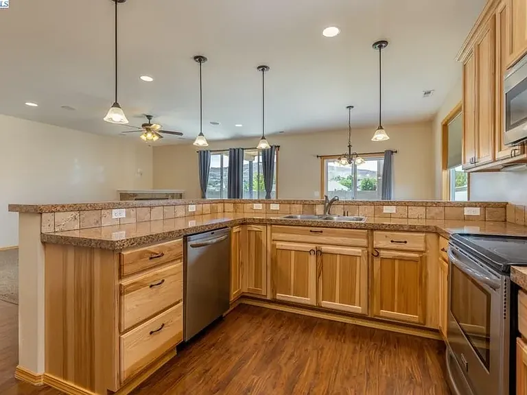 1843 Sagewood Loop — Photo 8