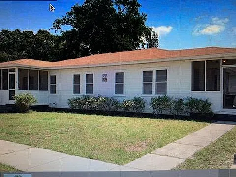 2 bed, 1000 sqft, $1,800 — Photo 1