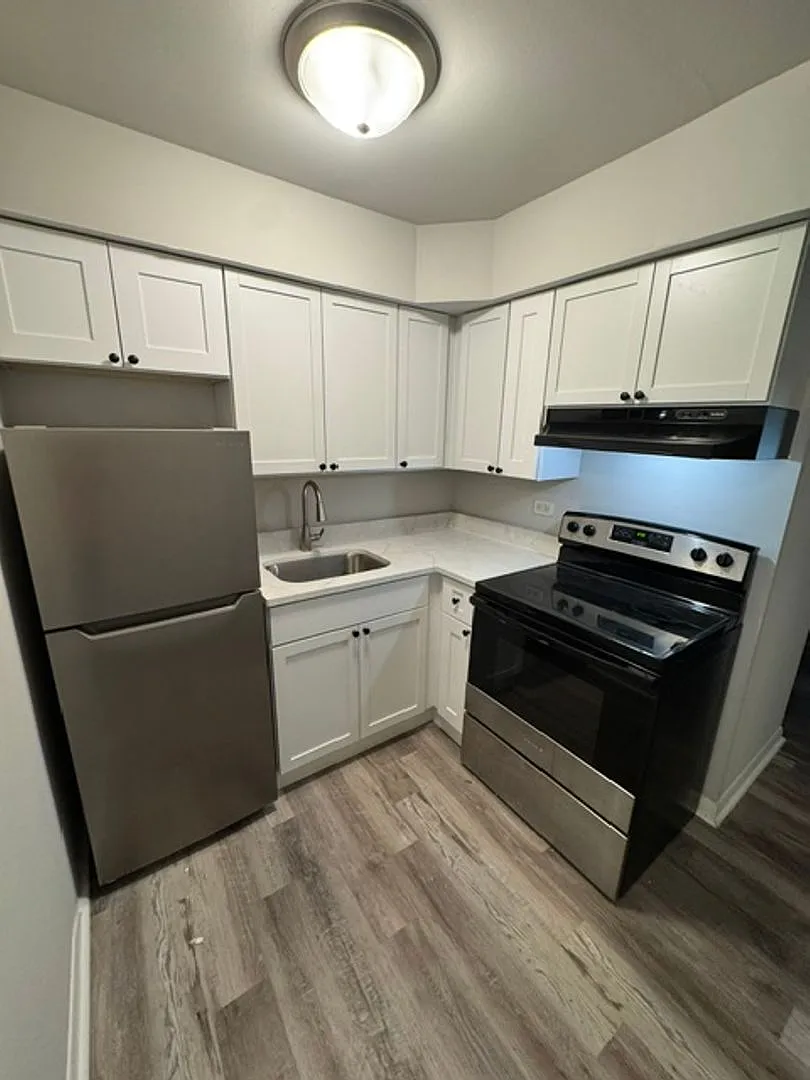 4931 Columbus Drive — Photo 1