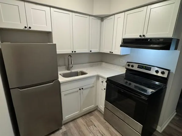 4931 Columbus Drive, 4931 Columbus Dr #8, Oak Lawn, IL 60453
