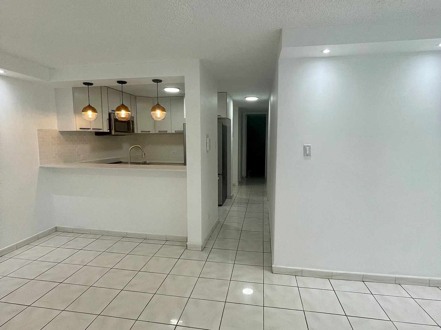 3 bed, 1376 sqft, $2,500 — Photo 4