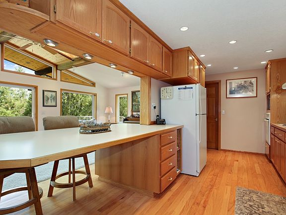 5th image of 18010 Herron Road NW
