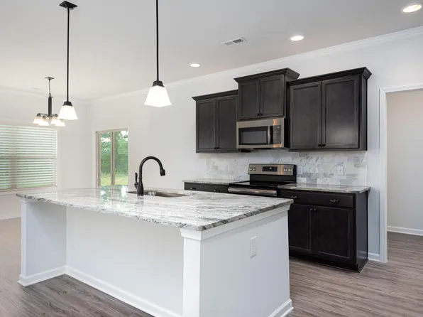 102 Sherwin Ave, Huntsville, AL 35806