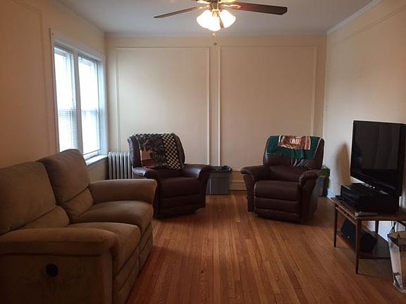 4th image of 6418 N Newgard Ave APT 1W