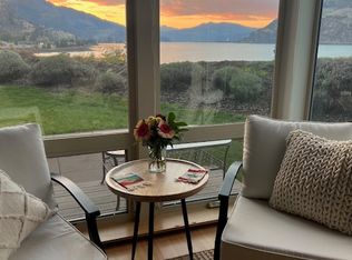 26 Mosier Creek Pl, Mosier, OR 97040