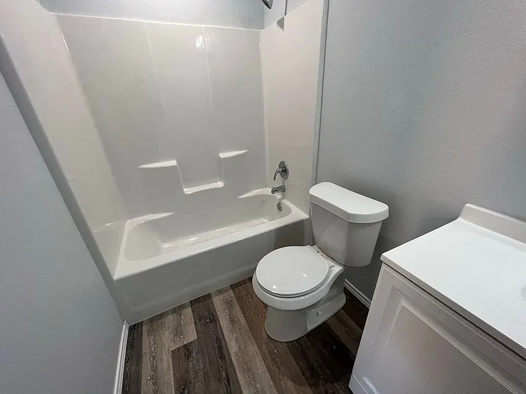 5609 Jarvis St — Photo 16