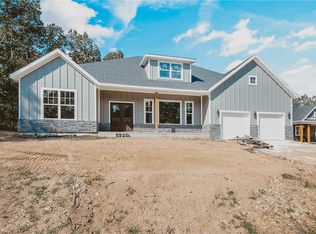 29 Selkirk Dr, Bella Vista, AR 72715