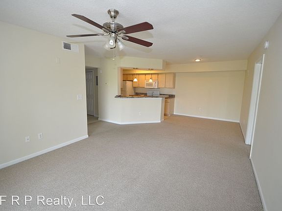 3rd image of 12500 Crest Springs Ln APT 1033