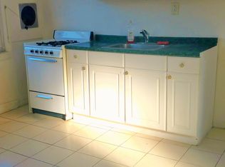 2590 Steinway St, Astoria, NY 11103