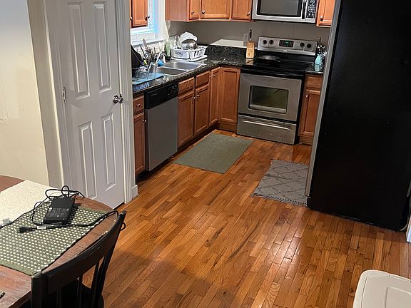 2nd image of 1628 Parkwood Ave