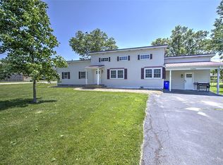 3291 E Cedar St, Decatur, IL 62521