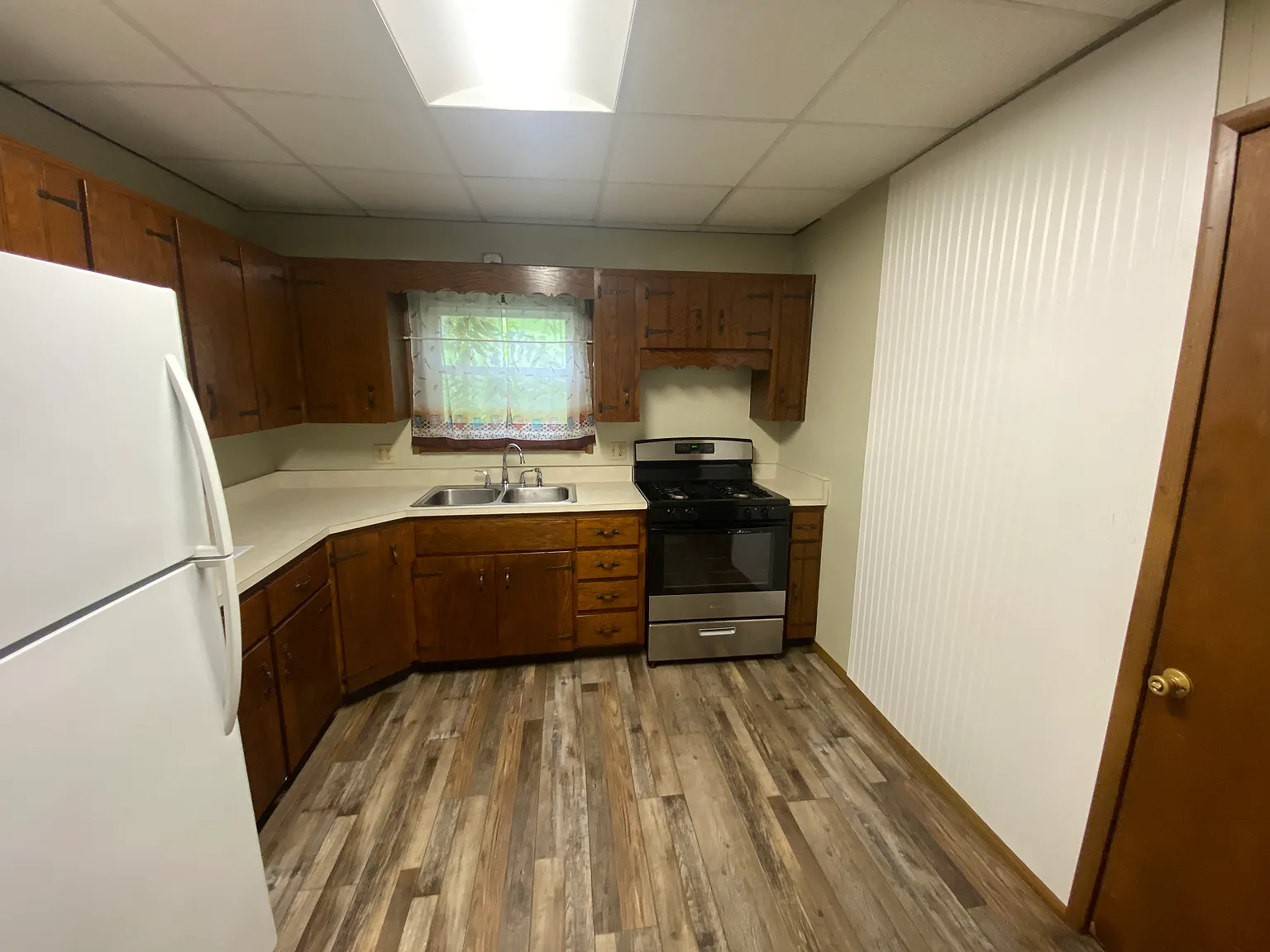 2 bed, $850 — Photo 3