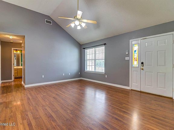 4th image of 14188 N Country Hills Dr