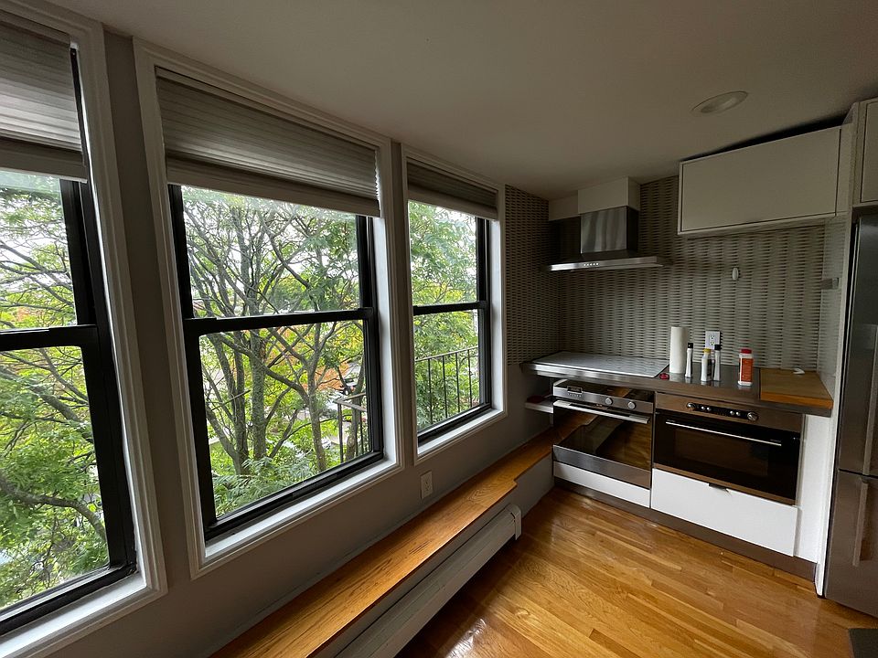1st image of 806 Tremont St #7