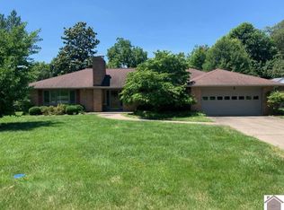 427 Minerva Pl, Paducah, KY 42001