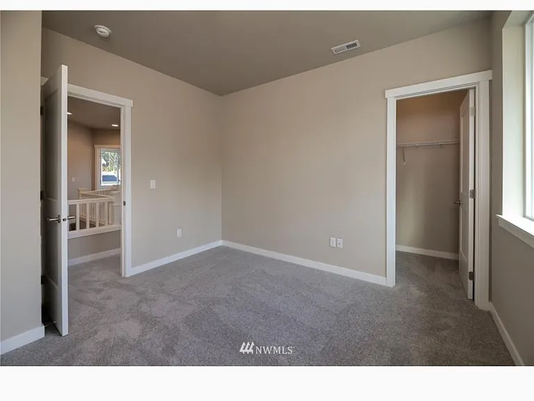 11204 Malcolm Dr NW — Photo 7