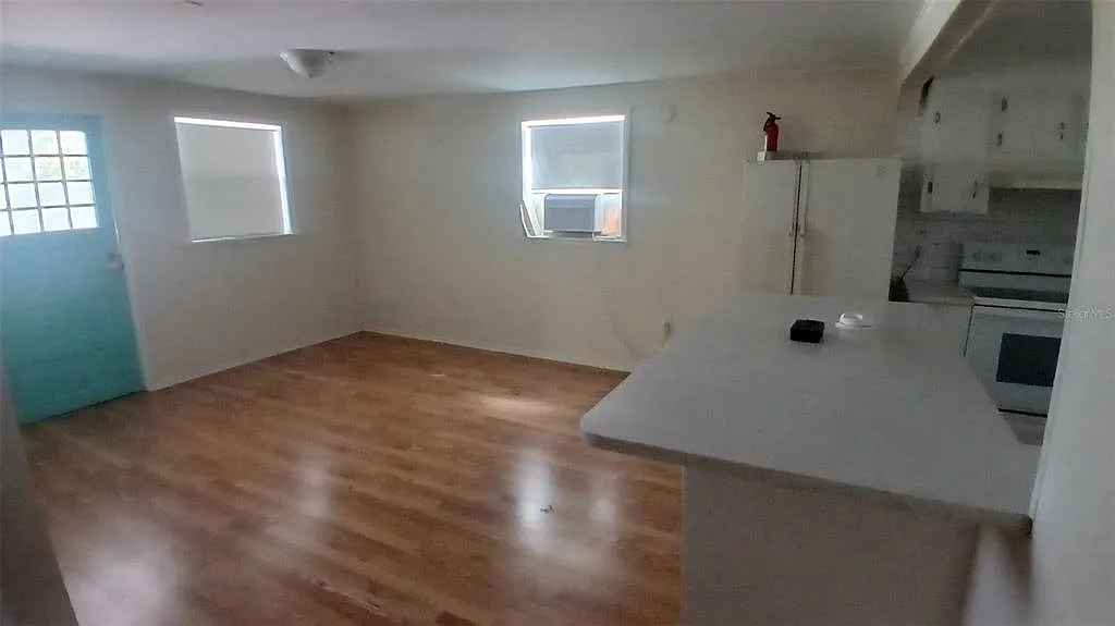 2 bed, 1.0 bath, 629 sqft, $1,350 — Photo 4