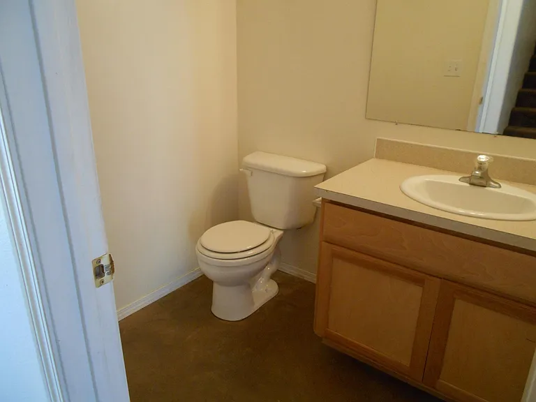 2950 E Palouse River Dr — Photo 6