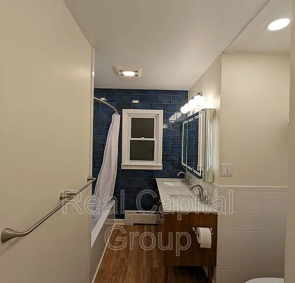 2204 Dean St — Photo 14