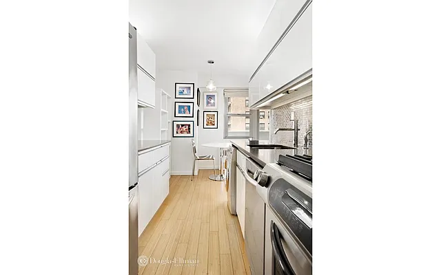 Rented by Douglas Elliman | media 18