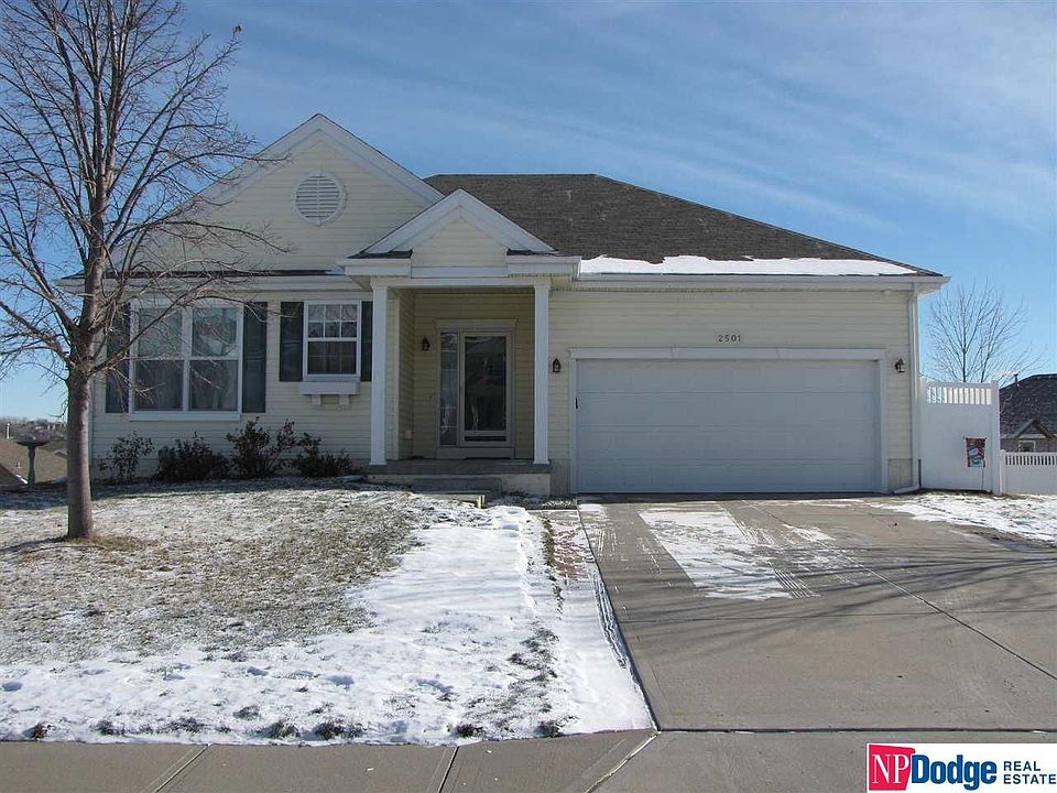 1st image of 2501 N 165th St