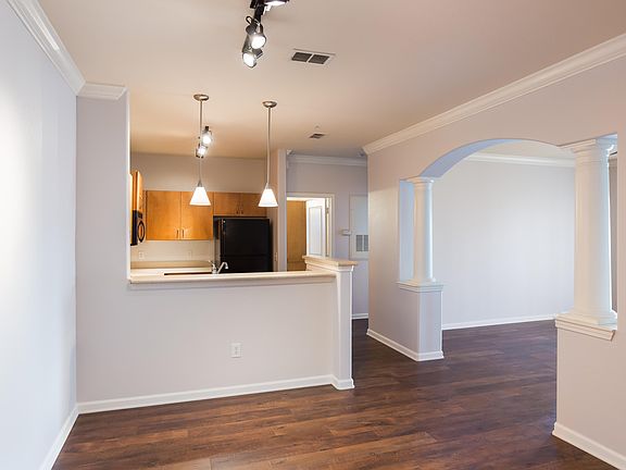 3rd image of 8290 W GATE Parkway #707