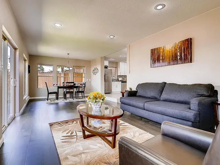 3258 Holly St — Photo 10