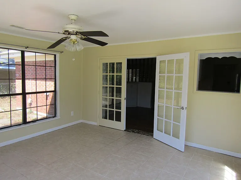 608 Palmetto St — Photo 13