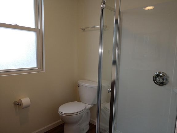 4th image of 3754 Beechmont Court