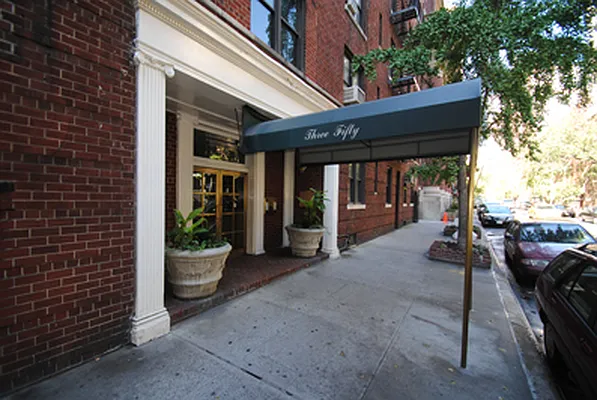 Rented by Buchbinder & Warren | media 28