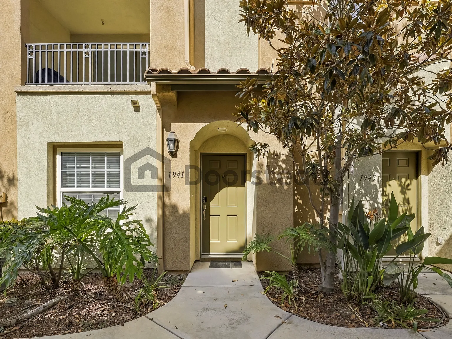 3 bed, 2.5 bath, 1245 sqft, $3,800 — Photo 3