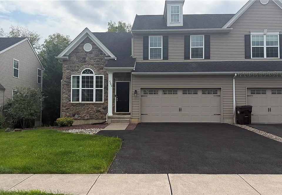 2288 Creekside Dr