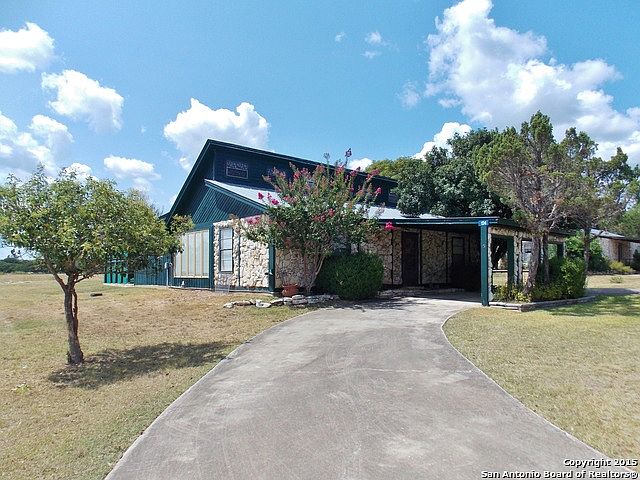 1st image of 5 E River Oaks Ln W