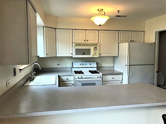 5th image of 425 S Harvey Ave APT B