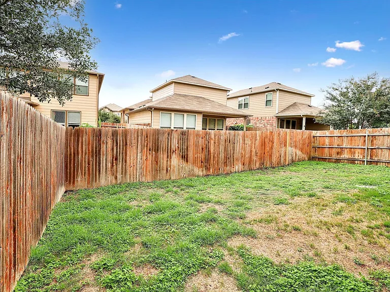 16021 Travesia Way — Photo 27
