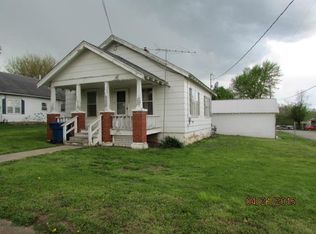 301 S High St, Stockton, MO 65785