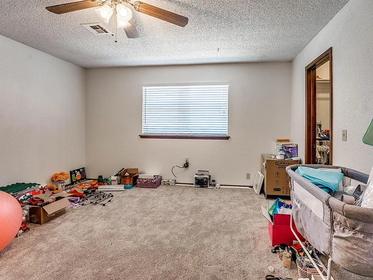9907 Mashburn Blvd — Photo 25